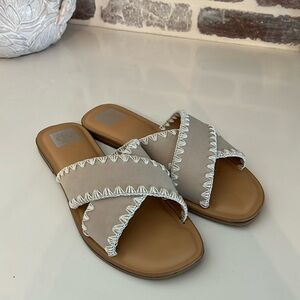 Dolce Vita Juneau slides, size 10, NWOT